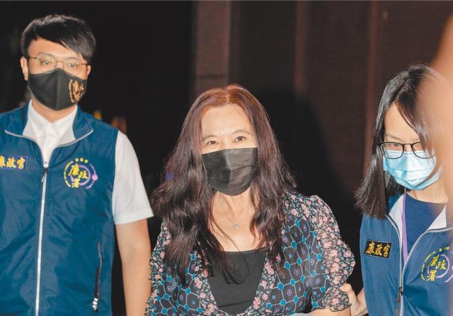 针对国民党台北市议员应晓薇涉及京华城案，国民党北市党部3日上午举行纪律委员会会议，建请依本党「党纪处分规程」第六条第二项规定：以法院裁判为判断基础，若本案一审判决有罪，建议予以党纪重惩。（本报资料照片）