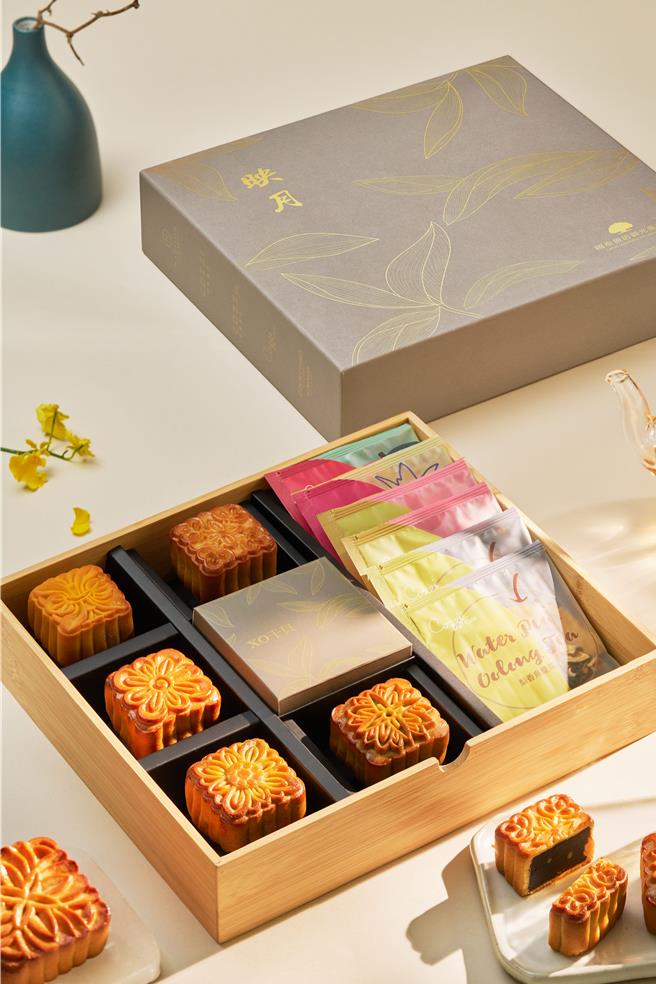 国泰饭店观光事业中秋礼盒限时优惠9折。（国泰饭店观光事业提供）