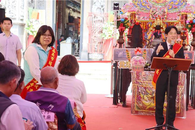 賴清德總統感謝嘉義市民賜票，讓他與立委王美惠在嘉義市拿到最高票。（呂妍庭攝）