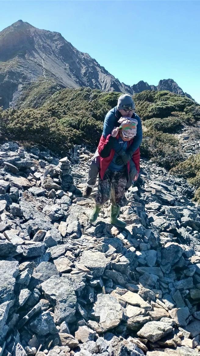 玉山国家公园管理处统计2023年园区山域事故总计64件造成8死，举行联合山域搜救训练。（玉山国家公园提供／杨静茹南投传真）