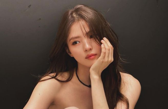 韓國女星韓韶禧生母爆「開12家非法賭場」。（圖／翻攝自xeesoxee IG）