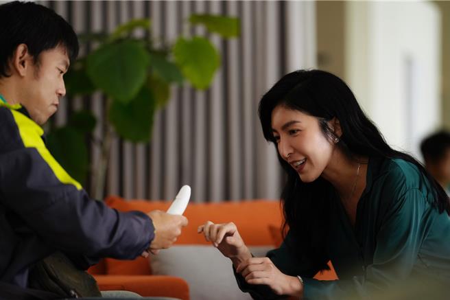 顏正国大讚谨华真的很专业。（壹壹影业提供）