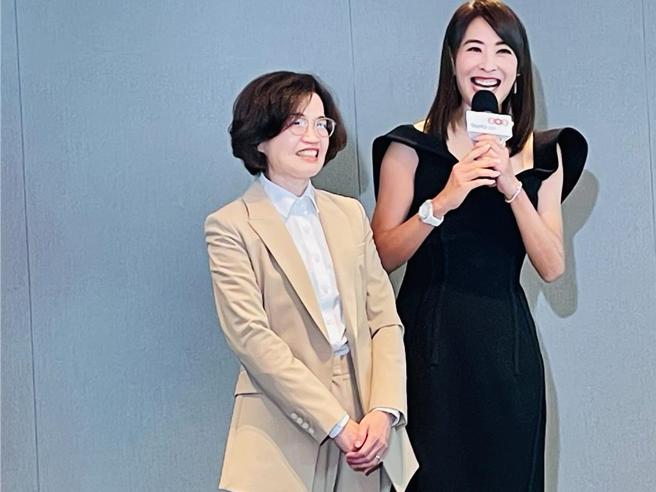 101新董座賈永婕（右）接任首要任務，衝刺周年慶業績。圖／李麗滿