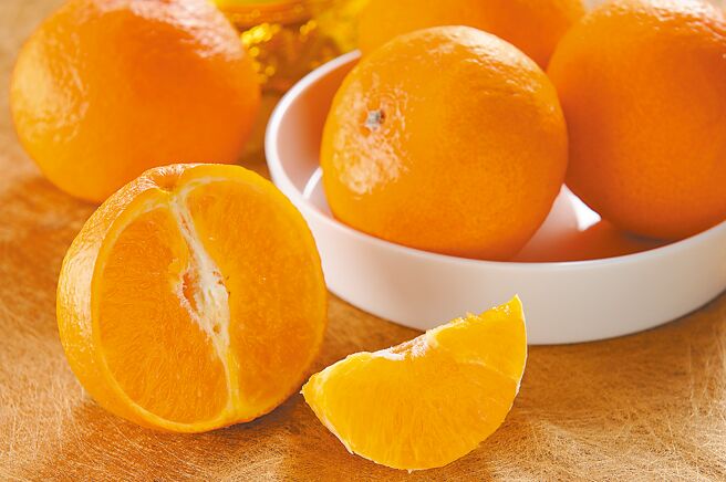 Breeze Super愛媛蜜柑，推薦價1600元。（Breeze Super提供）