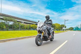 SYM ADXTG强悍越界