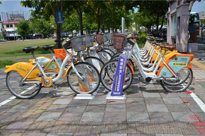 台南市YouBike 2.0上路迄已突破520萬使用人次，交通局4日宣布YouBike 2.0預計1年內將再增設125處站點達到6200輛車。(曹婷婷攝)