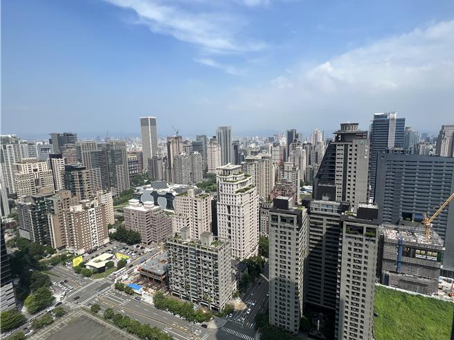 台中市西屯区也是台中市人口增加快速的行政区，但第一线基层公务人员员额比不上该区发展速度。（林欣仪摄）