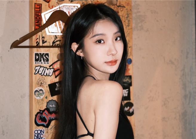 陈华推出新歌〈左边的人〉。（鲔鱼肚影音提供）