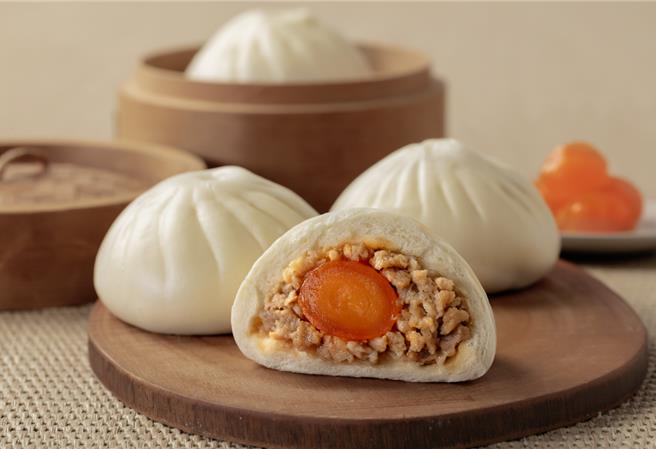 70 秒復热即食超方便，欣叶蛋黄鲜肉包新上市。（欣叶．生活．厨房提供）