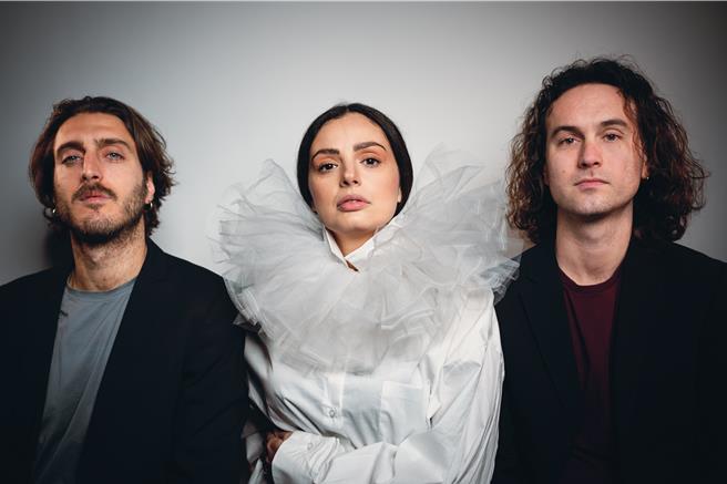 玩转拿坡里音乐的义大利三重奏乐团 Suonno D’Ajere。（风潮音乐提供）