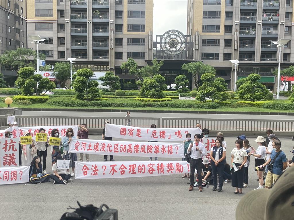 高雄國賓危老重建容積率惹議！工務局：經內政部指定專業機構審定