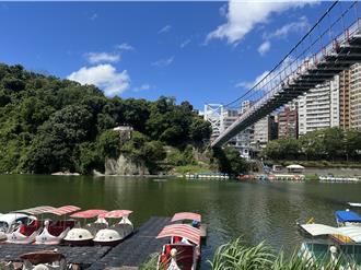 6旬婦碧潭失足落水險溺斃  消防搶救撿回一命