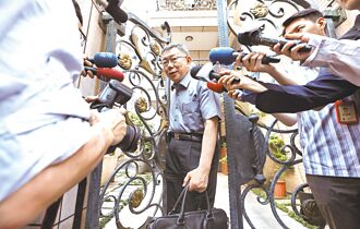 自爆遭可疑小草威脅「吃慶記」 張禹宣怒嗆柯耍流氓