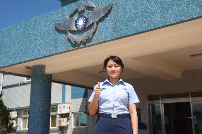 空军蔡少尉（记者黄迪明摄）