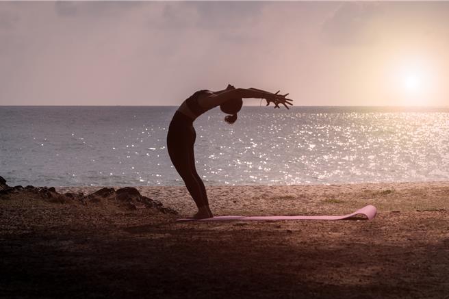 苏梅岛可欣赏让人心旷神怡的绝美海景，还能参加「一日养生体验」，让身心达到最极致的放松。（iStock提供）