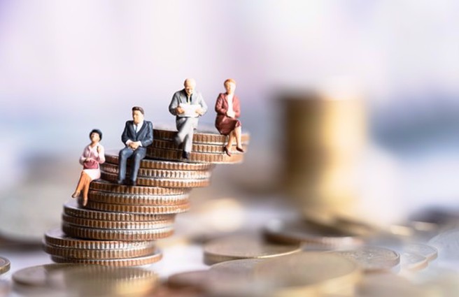 超过7成台湾人退休后最在意每月有固定收入。（示意图/达志影像/shutterstock）