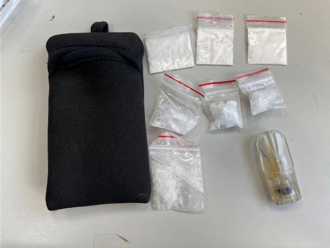 警方查扣的毒品。（新北保大提供）