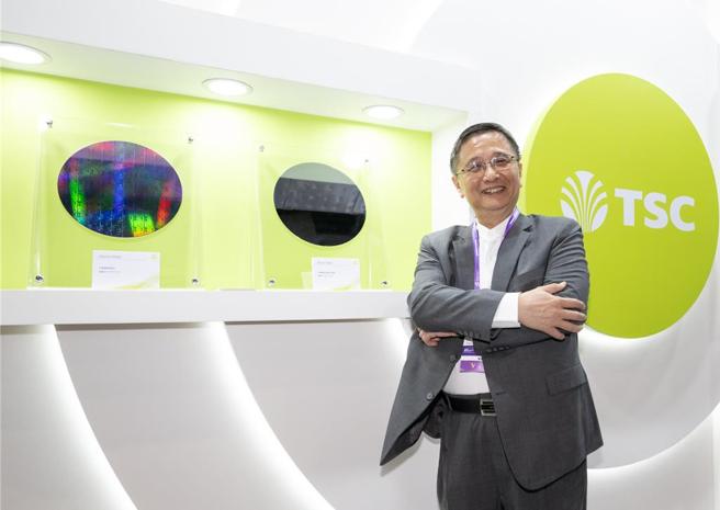 崇越董事長潘重良指出，2025年先進封裝材料營運將呈現倍數成長。圖／崇越提供