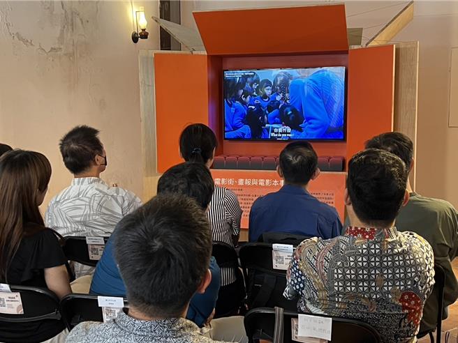 由台北市文化局主办为期2周的主题展览，以「电影中的台北」为核心概念，将台北过去140年的时代印记重新呈现于世人面前。（刘玮晴摄）