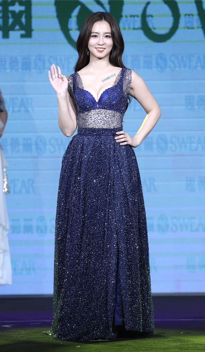 周晓涵代言内衣品牌10年，5日再为新品走秀。（陈俊吉摄）