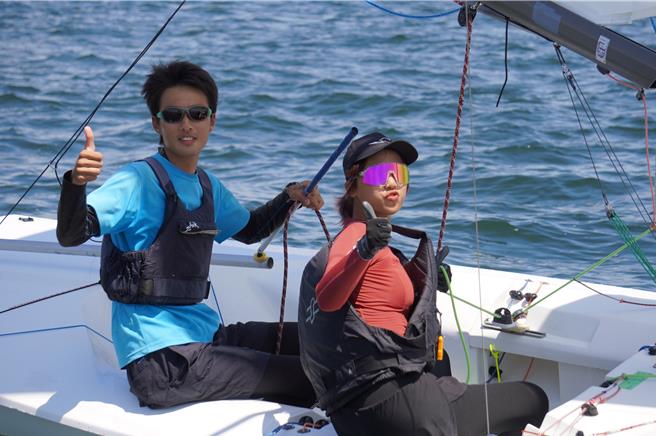 中山大学帆船队到日本大阪大学移地训练，体验不同的训练方式及进行对抗赛，成员收获满满。（中山大学提供／郭良杰高雄传真）