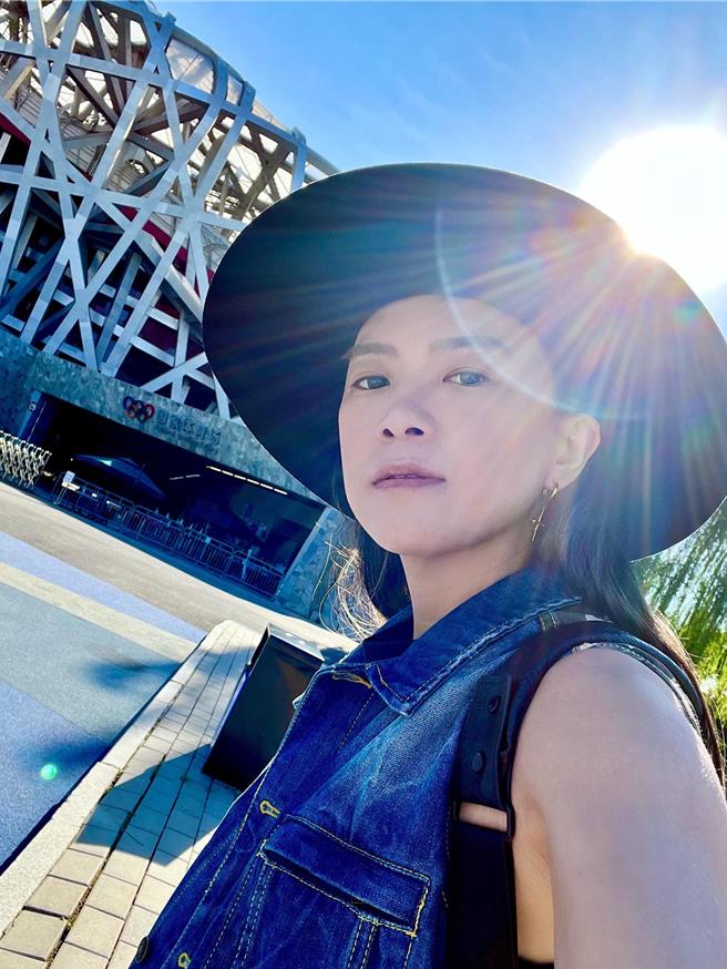 芸京日前到鳥巢欣賞鄧紫棋的演唱會。（張芸京提供）