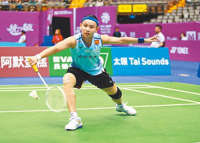 台北羽球公開賽4日在台北小巨蛋舉行，「羽球一姐」戴資穎直落2擊退印度選手赫曼絲，晉級16強賽。（陳信翰攝）