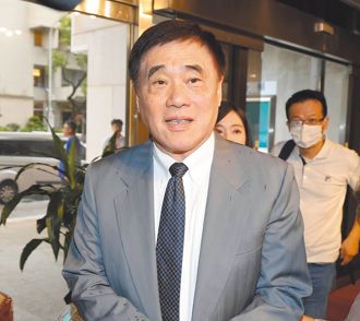 歷任北市長考題「京華城案」！柯P白袍換囚衣 郝龍斌4月已點出