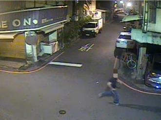 隨手拉開車門「碰運氣」行竊 遭逮演苦情記秒被警揭穿