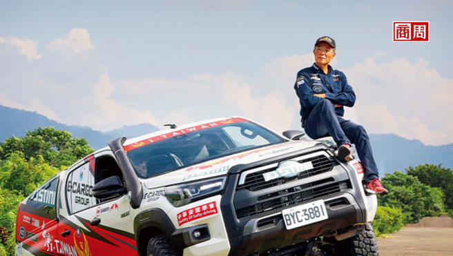 山城四驱改装工厂负责人、越野拉力赛赛车手、中华安驾学会理事长陈和皇。(摄影者．杨文财)