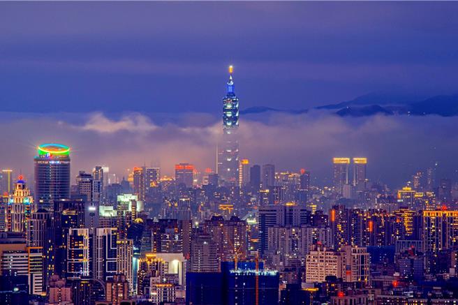 「有怪兽的奇幻旅程」自然生态摄影比赛，金赏得奖作品「101云涌之美」。（南山人寿提供／洪凯音台北传真）