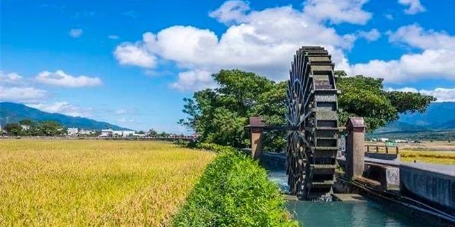 由12岁以下小朋友拍摄创作的「恋恋水车」。（南山人寿提供／洪凯音台北传真）