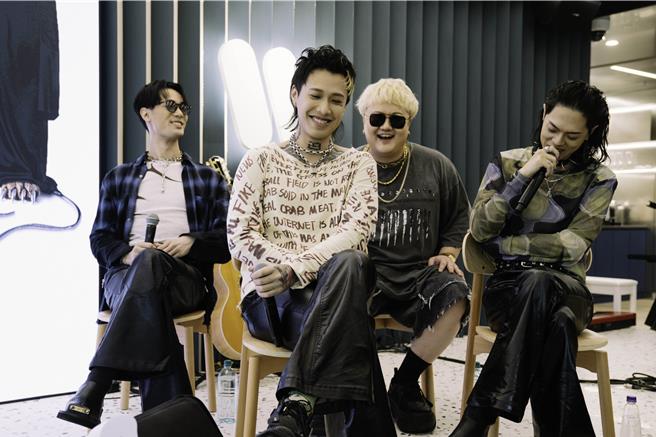 TRASH推出新專輯《幸福的末班車》。（華納音樂提供）