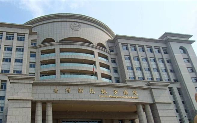 賴姓男子在COVID-19疫情期間，謊稱有足量的快篩試劑、暖暖包可賣，導致有8家公司、飯店受騙上當，賴男藉此詐得382萬餘元，法院審結依詐欺取財罪重判9年4月，可上訴。（葉靜美攝）