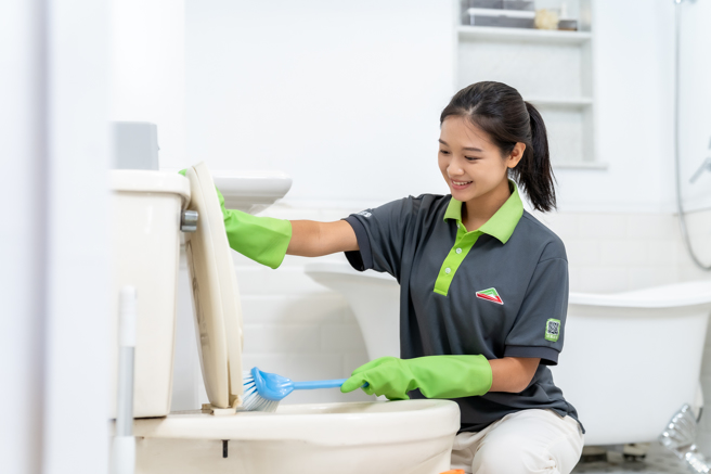 信義居家內部數據指出開學的9月起，居家清潔服務的詢問度大幅提升，以單一空間或傢俱為主的鐘點清潔服務，成為許多人的選擇。(圖/信義居家 提供)