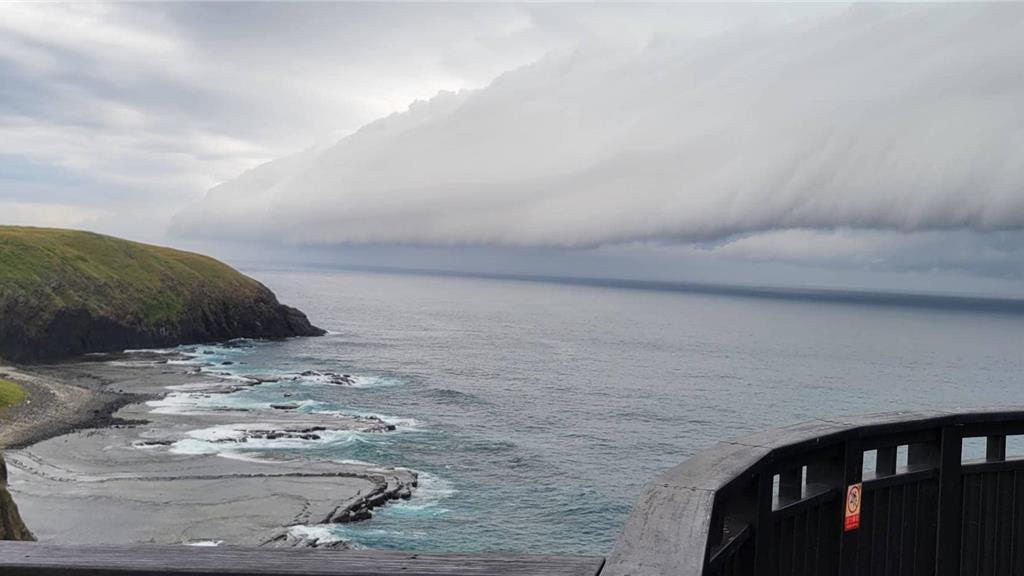 澎湖海上驚現「雲海嘯」氣象站揭成因