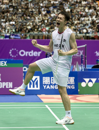 台北公開賽》戚又仁爆冷擊退周天成 闖男單決賽碰林俊易