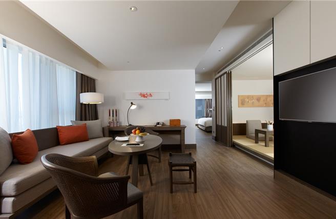 台南晶英酒店迎接10岁生日，推出「晶YEAH拾光」感恩回馈专案，住宿与餐饮优惠大放送。（图／台南晶英酒店）