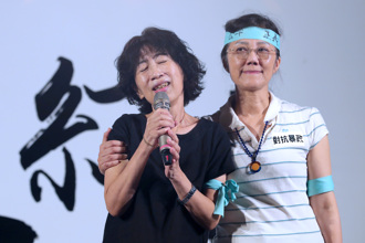 檢廉搜索拒應門？   陳佩琪爆：柯文哲在洗澡上大號   手機轉靜音