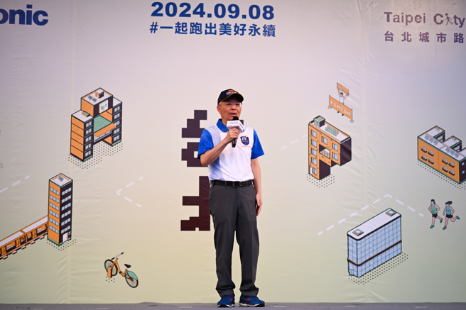 张荣兴表示，警察对于公益活动响应一向不遗余力，也鼓励同仁多多参与公益活动，帮助社会，透过执法人员火炬跑是帮助智障朋友透过运动及融合找到自信、走进人群。(警政署提供)