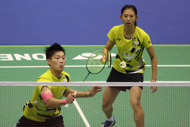 胡绫芳（右）、杨博轩在2024台北羽球公开赛混双获得亚军。（邓博仁摄）