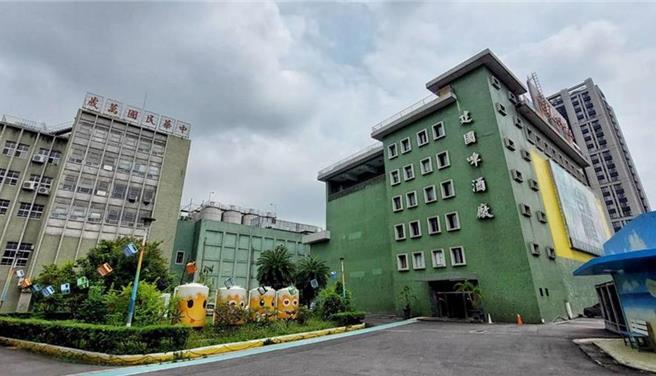 台北市市定古蹟「建國啤酒廠」6年前原計畫變更為文化園區，但後來變更為台北科技大學用地，引發在地民眾及文資團體強烈不滿。（本報資料照片）