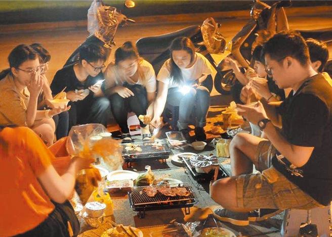 北農員工爆料，公司強制推銷烤肉組，要求不同層級的員工認購價值2199元的「烤肉組合」引發員工不滿。（本報資料照片／劉瑋晴台北傳真）