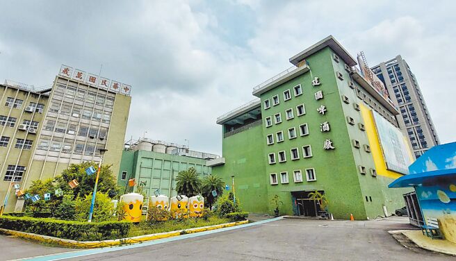 台北市定古蹟「建國啤酒廠」，政府促進建國啤酒廠轉型為校園用地，不僅能解決北科大校地不足的困境，且能實現文化資產的活化再生。（本報資料照片）