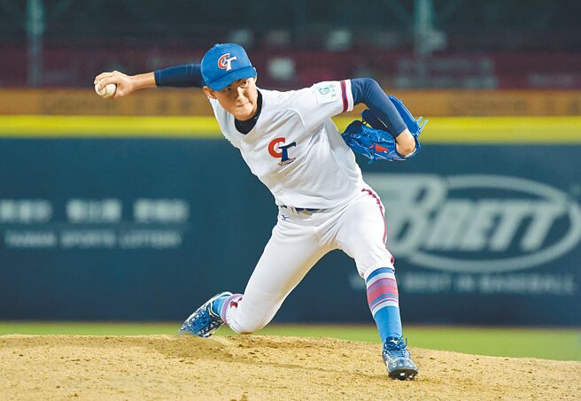 U18亞洲青棒錦標賽中華對菲律賓之戰，中華隊先發投手陳世展。（姚志平攝）