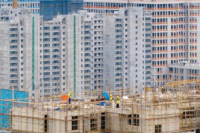 國投證券首席經濟學家高善文表示，中國大陸房地產市場存在三大挑戰，供應側層面措施更重要。（中新社）
