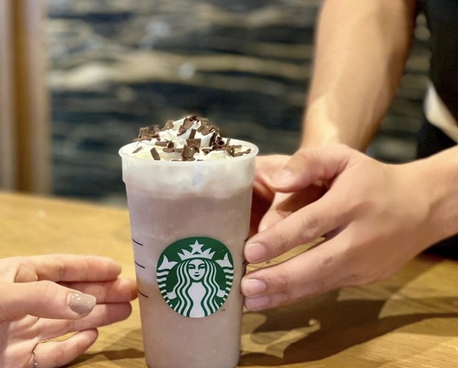 星巴克今、明2天祭出指定品項好友分享日活動，消費者喜愛的星冰樂也能選購。（圖／翻攝自星巴克官網）