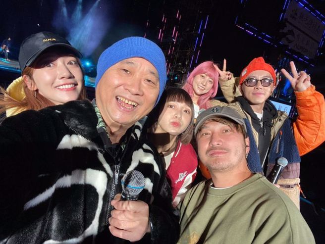 木曜一代军无预警「被退役」，KID、坤达皆错愕。（图／邰智源脸书）