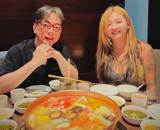 詹惟中21岁爱女造型前卫。（图／詹惟中 就是爱算命脸书）