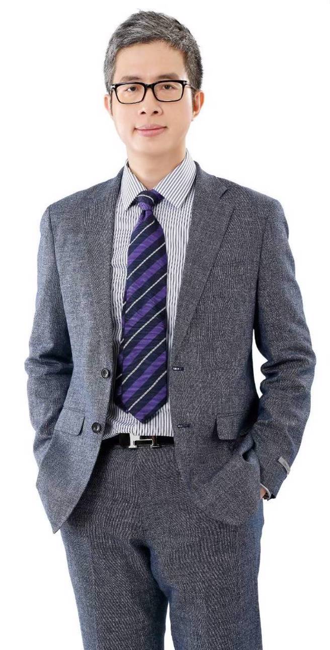 邱浚彦认为，现在医美技术日新月异，跨性别者想要拥有Q弹美胸绝非难事。(法乔医美诊所提供)
